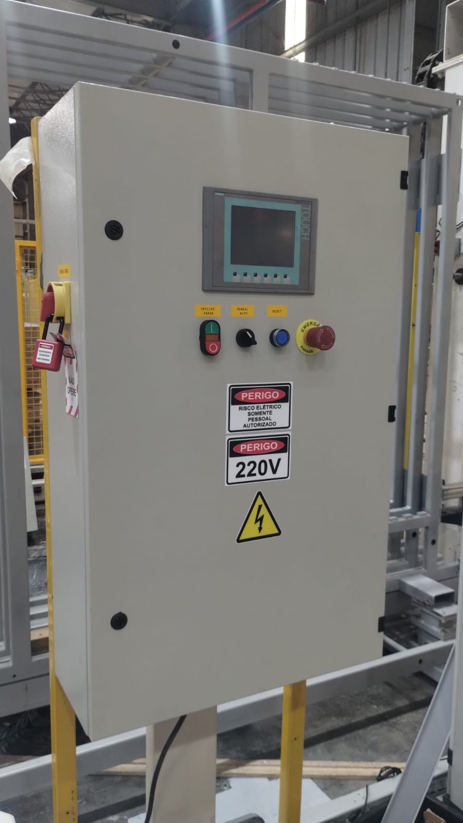 Reforma de painel elétrico industrial em Curitiba